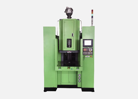 CE standard vertical injection molding machine